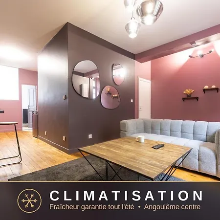 Appartamento Louerangoueme - L'ecrin Pourpre - Cinéma Privé - Hyper Centre - Wifi - Proche Gare - Idéal Perso&professionnels - Cuisine équipée - Louerangouleme *