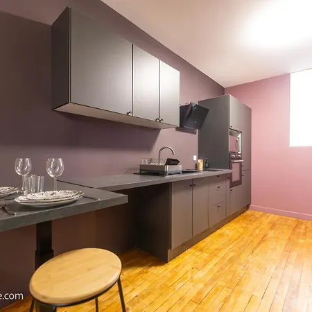 Louerangoueme - L'ecrin Pourpre - Cinéma Privé - Hyper Centre - Wifi - Proche Gare - Idéal Perso&professionnels - Cuisine équipée - Louerangouleme